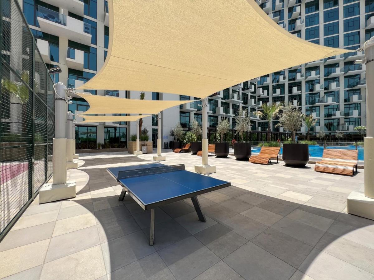ドバイCozy & Convenient 1Br Haven In Al Jaddafアパートメント エクステリア 写真