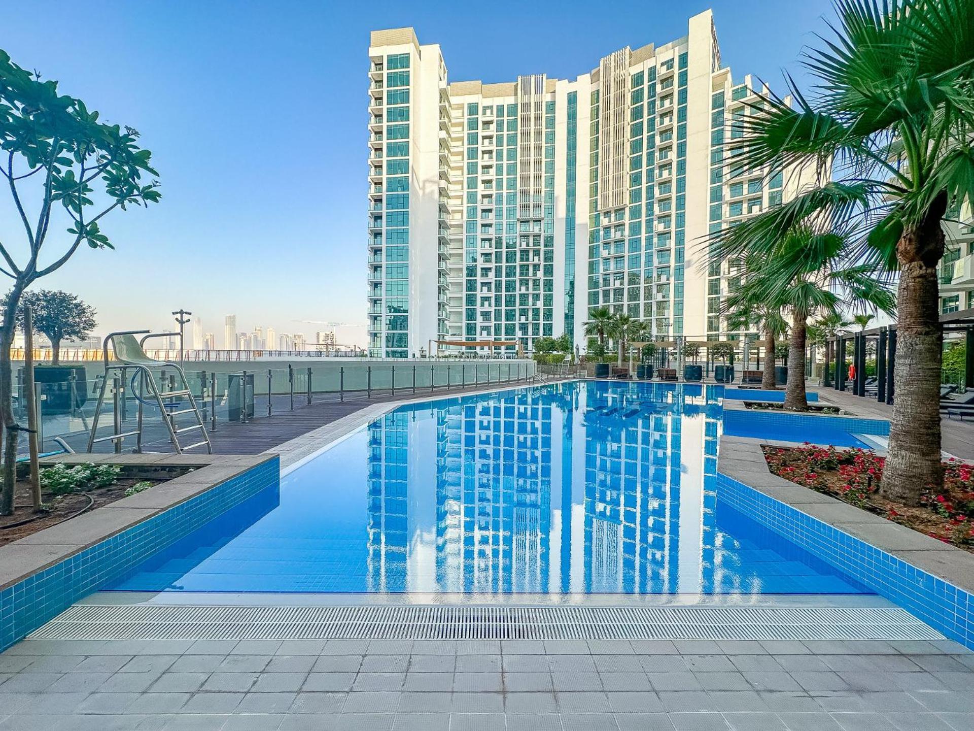 ドバイCozy & Convenient 1Br Haven In Al Jaddafアパートメント エクステリア 写真